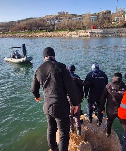 Van Gölü’nde kaybolan gençten acı haber