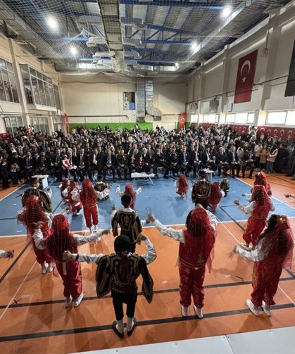 Yüksekova'da 23 Nisan etkinliklerle kutlandı