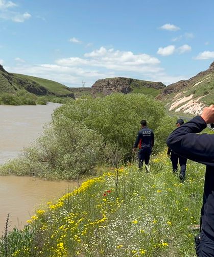 Erzurum'da kaybolan çobanı arama çalışmaları sürüyor