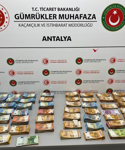 Bebek bezlerinde 381 bin avro ele geçirildi