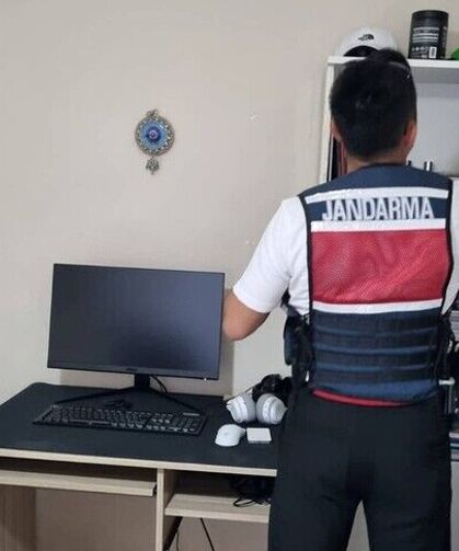 MİT'ten kredi kartı dolandırıcılarına yönelik operasyon