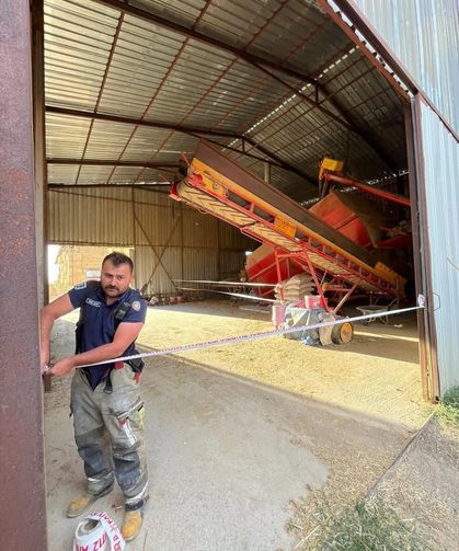 Yem makinesine düşen işçi hayatını kaybetti