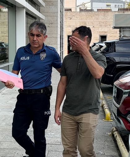 Korkulukları aşıp yola çıktığı öne sürülen çocuğa otomobil çarptı