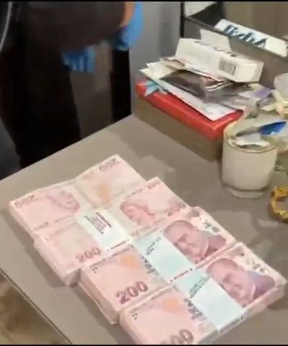 İstanbul merkezli 13 ilde sahte belgelerle vatandaşlık operasyonu: 26 şüpheli tutuklandı