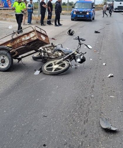 TIR ile çarpışan sepetli motosikletin sürücüsü öldü