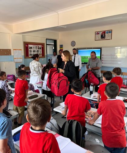UGC Gaziantep Temsilcisi Aslı Emektar’dan 1.500 öğrenciye eğitim desteği