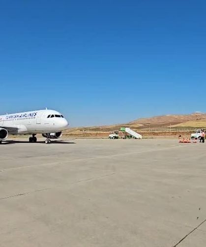 Yenilenen Siirt Havalimanı'na ilk yolcu uçağı indi