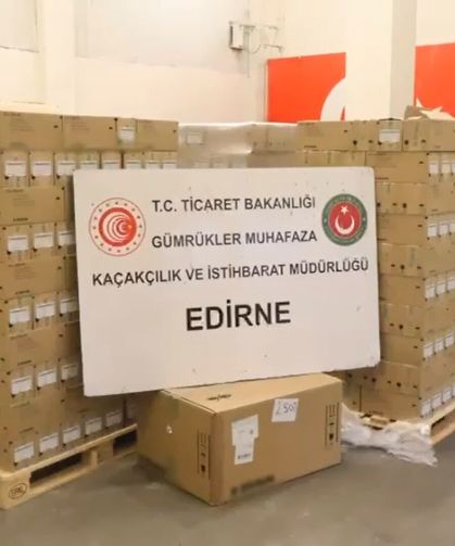 Kapıkule'de 79 bin 790 serum ve infüzyon seti ele geçirildi