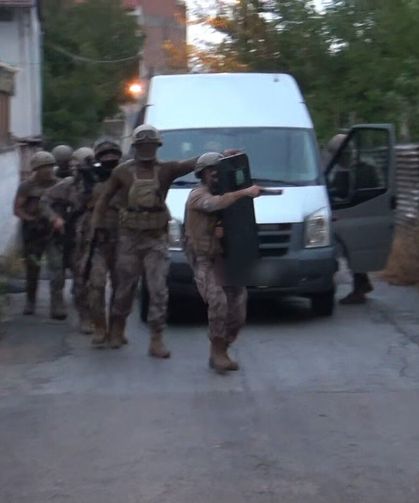 Tefeci operasyonunda 13 kişi gözaltına alındı