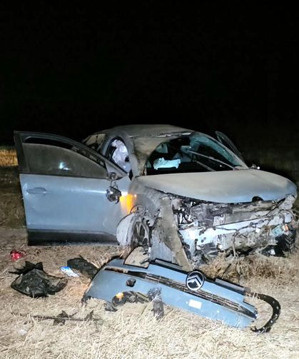 Kaçak göçmenleri taşıyan otomobil takla attı; 9 yaralı