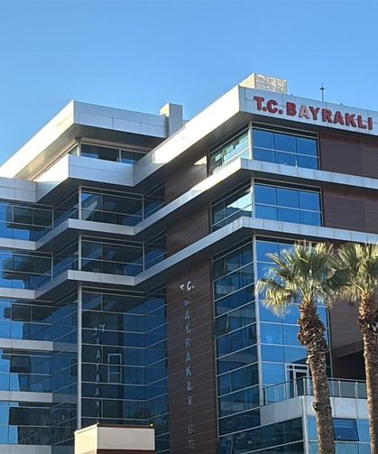 Bayraklı Belediyesi’ne operasyon: 45 gözaltı