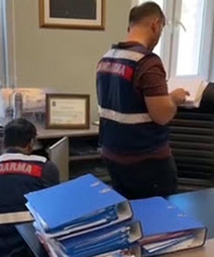 Çeşme Belediyesi'ne operasyon düzenlendi