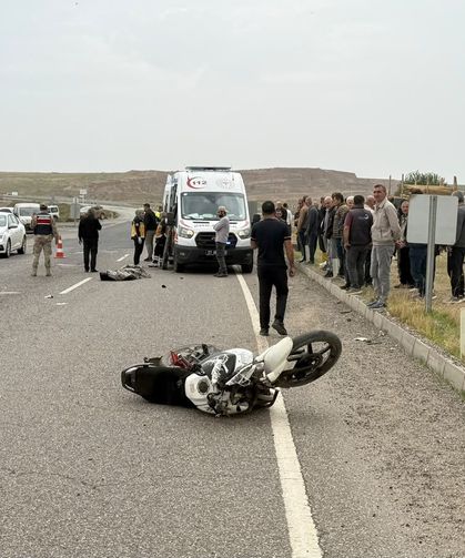 Bismil’de minibüsle çarpışan motosikletin sürücüsü 14 yaşındaki Enes, hayatını kaybetti