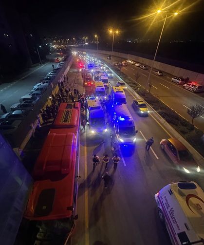 Ankara'da EGO otobüsü üst geçide çarptı: 24 yaralı