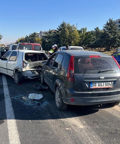 KPSS öncesi zincirleme kaza: 3 yaralı