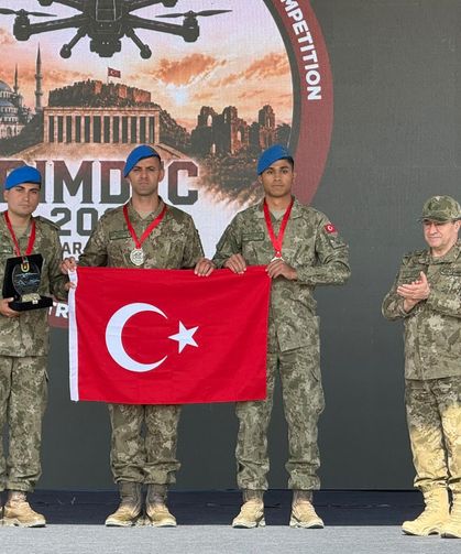 Kara Kuvvetleri'nin 'Askeri Dron Yarışması'nda Türkiye şampiyon oldu