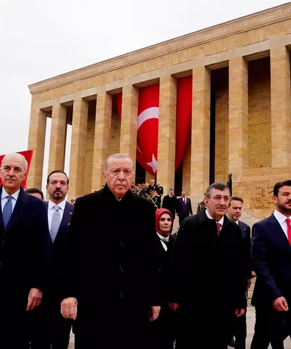 Erdoğan Anıtkabir'i ziyaret etti