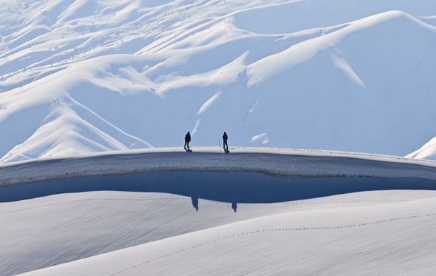 Hakkari'deki Vatan Tepesi'ne zorlu tırmanış
