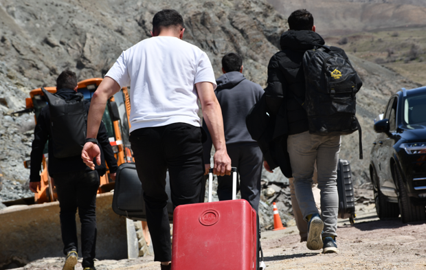 Hakkari'de heyelan mağduriyeti devam ediyor