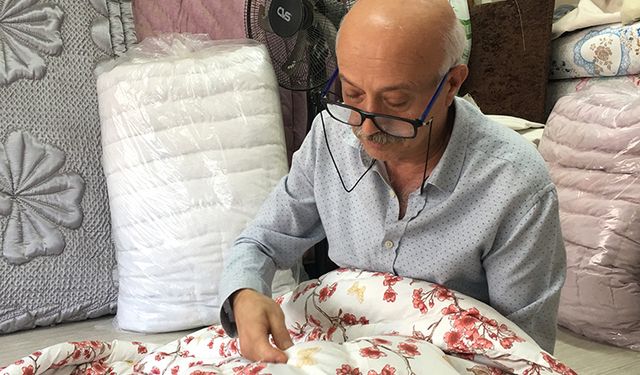 46 yıldır yorgancılık mesleğini yapıyor
