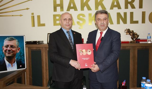 Özbek CHP'den belediye başkan aday adayı oldu