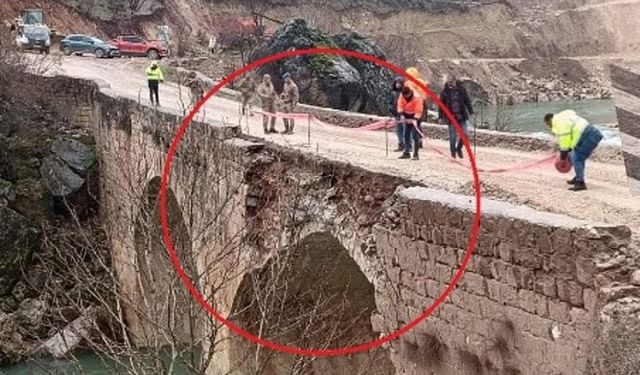 Diyarbakır'da tarihi köprü zarar gördü