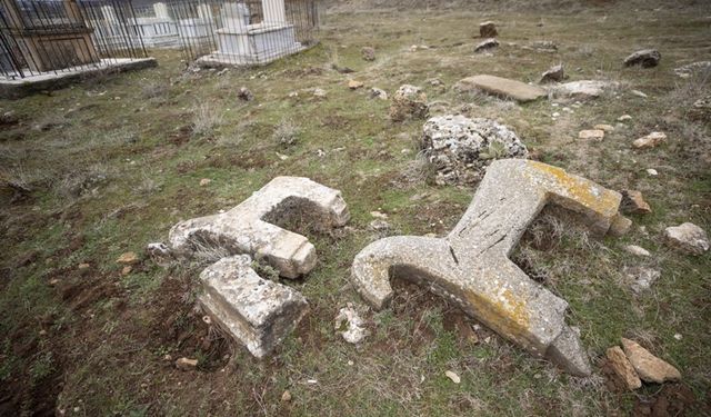 Tunceli'de tarihi mezar taşları koruma altına alınacak