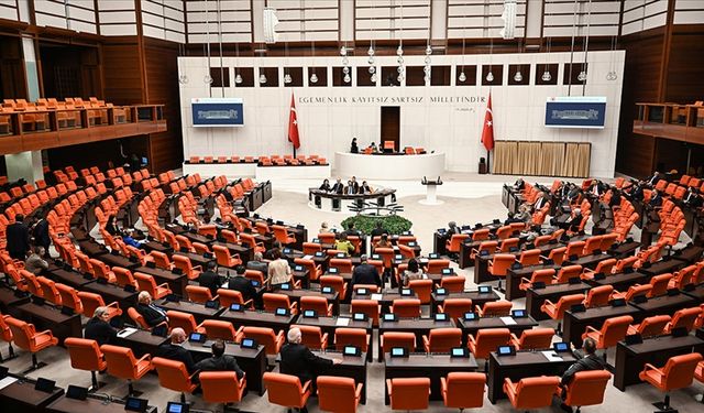 Ankara'nın 'yeni anayasa' trafiği başlıyor