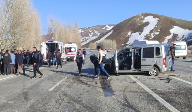 Van'da meydana gelen kazada 13 kişi yaralandı