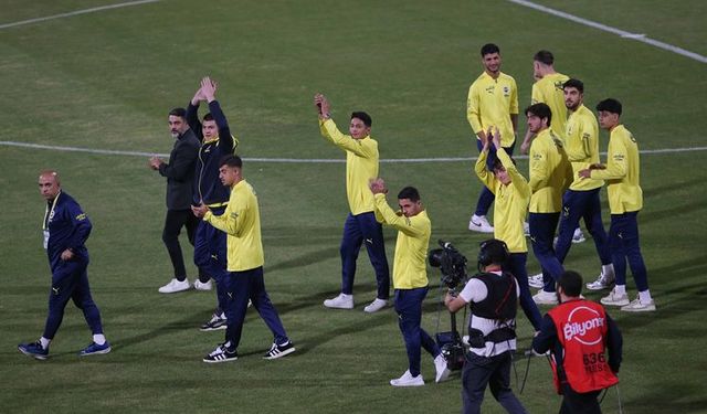 Süper Kupa maçında Fenerbahçe sahadan çekildi