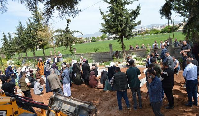 Kazada ölen 4 tarım işçisi Mardin'de toprağa verildi