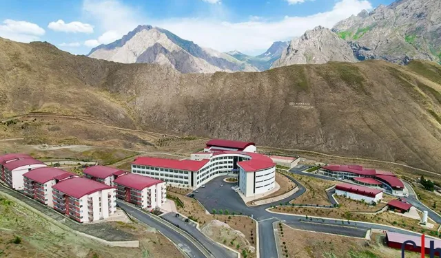 Hakkari Üniversitesinden 2 önemli duyuru