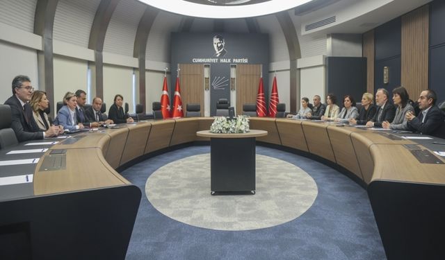 Siyasi partilerden CHP'ye destek ziyaretleri