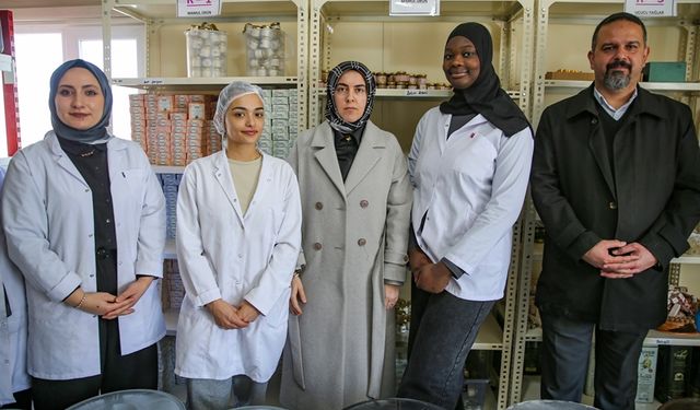 Fransız 15 öğrenci son sınıf stajlarını Van'da yapıyor