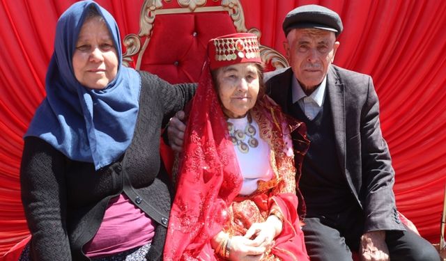 Kına gecesi hayali,  69 yaşında huzurevinde gerçek oldu