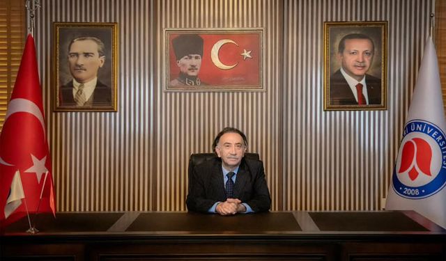Yeni Rektör Gençcelep göreve başladı