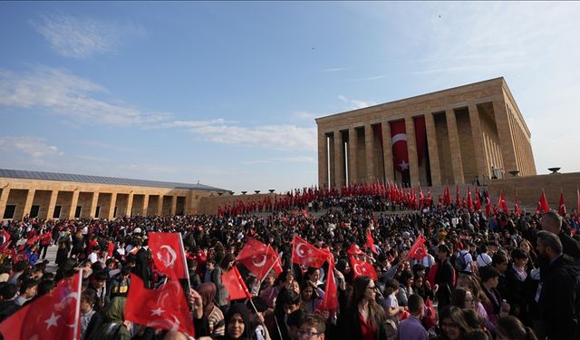 23 Nisan Ulusal Egemenlik ve Çocuk Bayramı coşkuyla kutlanıyor