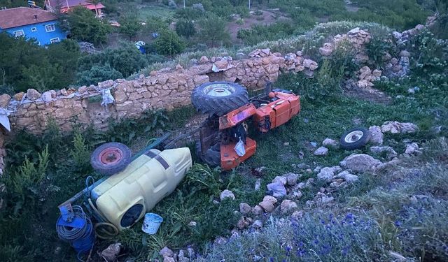 Malatya'da devrilen traktörün sürücüsü öldü