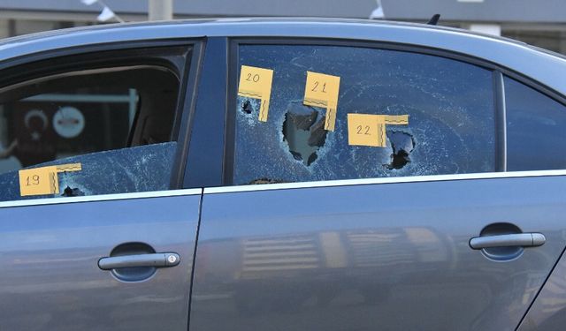 Otomobile pompalı tüfekli saldırı: 3 ölü, 3 yaralı