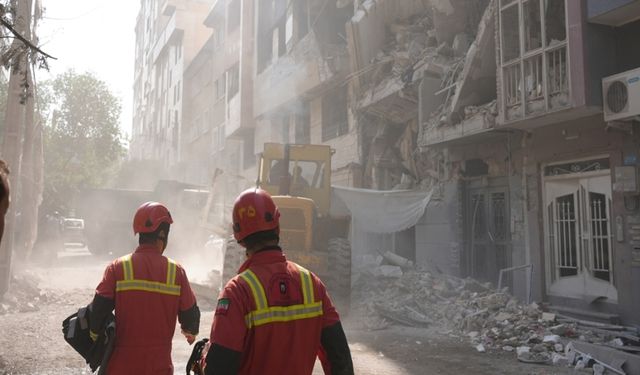 İsrail'in İran'a saldırılarında can kaybı sayısı 430'a yükseldi