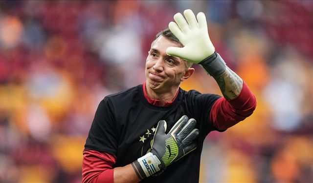 Fernando Muslera, İstanbul'dan ayrıldı