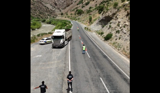 Hakkari'de tırda 66 kilo uyuşturucu ele geçirildi