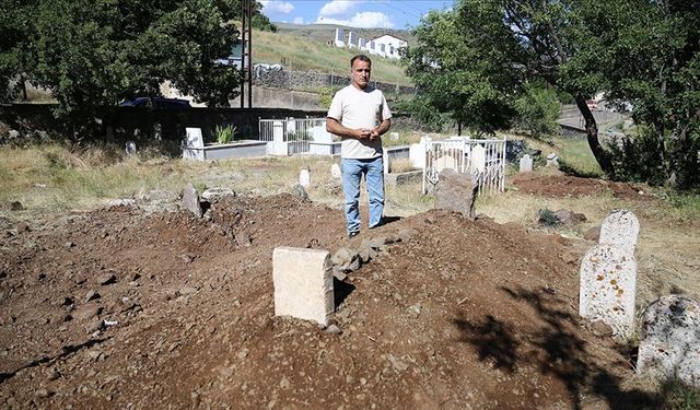 Mezarını kazdığı kişinin ertesi gün ölmesine üzüldü