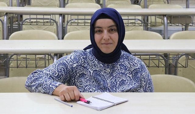 Lösemiden hayatını kaybeden kızının üniversite hayalini gerçekleştiriyor
