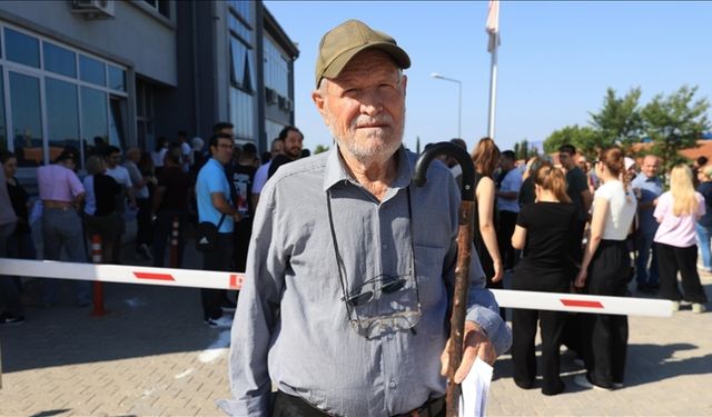 YKS'nin 81 yaşındaki en yaşlı adayı 8. kez sınava girdi