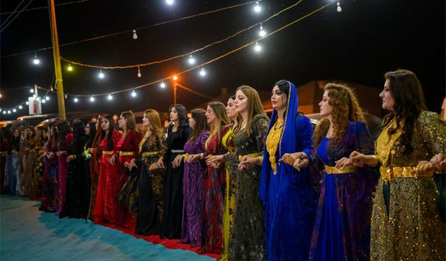 Hakkarili Adıyaman ailesinin mutlu günü