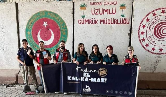 Hakkari’de kadına şiddete karşı farkındalık etkinliği düzenlendi