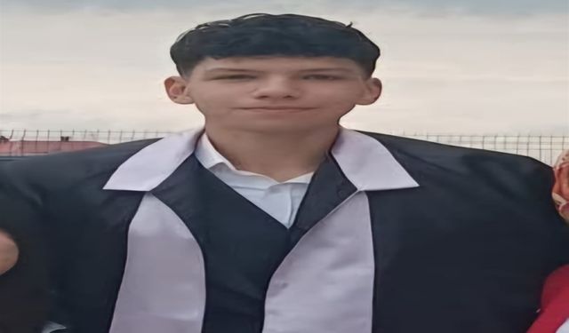 Kayık alabora olunca gölde kayboldu