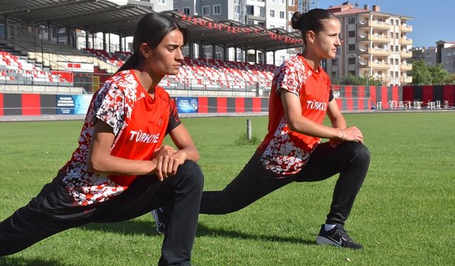 Vanlı milli atletlerin hedefi Romanya'dan altın madalyayla dönmek
