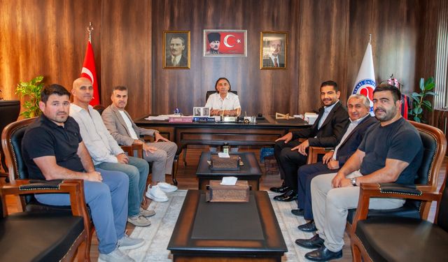 Güreş Federasyonu Başkanı Akgül’den Rektör Gençcelep’e ziyaret